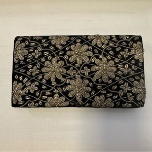 Vintage 1940s Velvet and Metallic Embroidered Clutch – Made in Indian